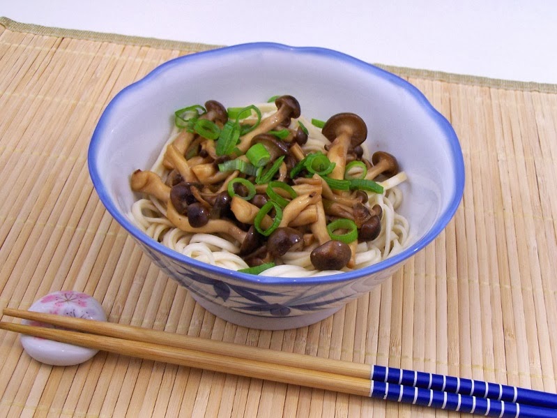 Lecker Bentos und mehr UdonNudeln mit ShimejiPilzen