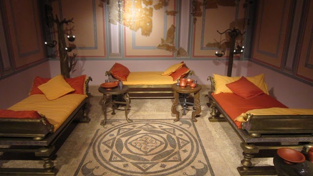 DE RE COQVINARIA: TRICLINIUM, UNA SALA PARA COMER I