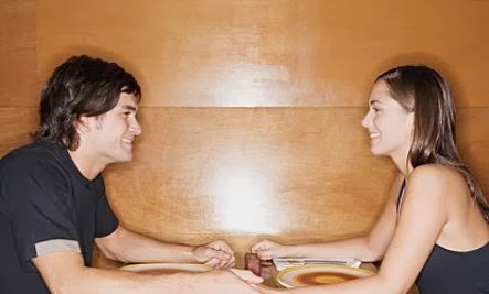 How To Tell If You’re A Good First Date ?! man woman-How To Tell If You’re A Good First Date