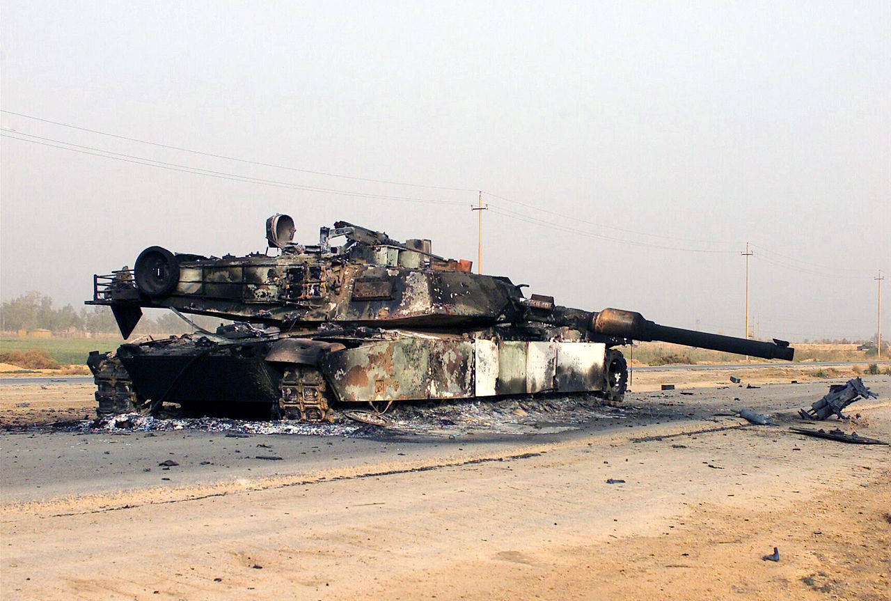 Blueiskewl A Destroyed M1a1 Abrams Tank In Iraq 03