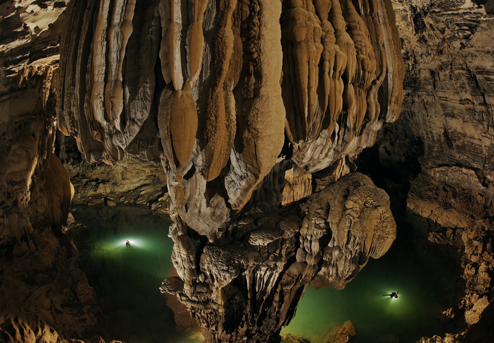 World's Largest Cave Son Doong Unbelievable Info