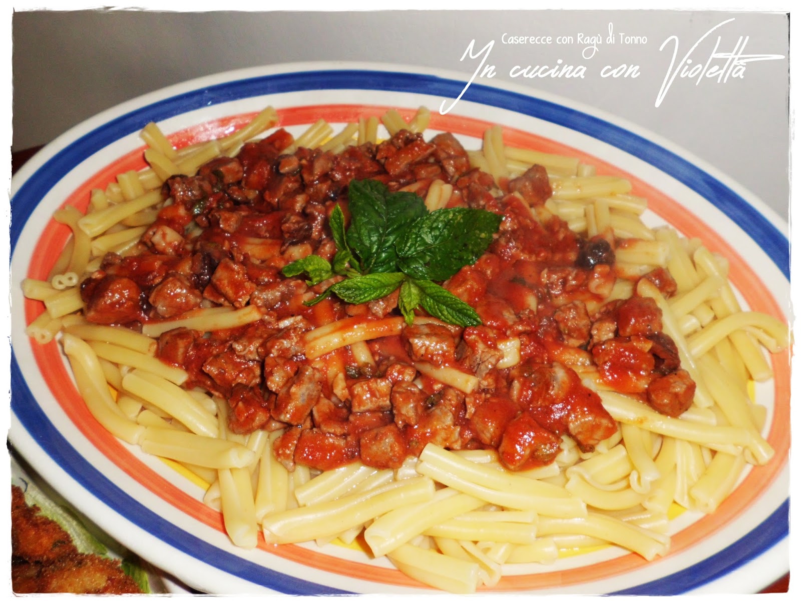 caserecce con ragù di tonno fresco