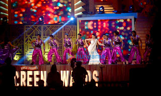 Deepika Padukone rehearses for Screen Awards