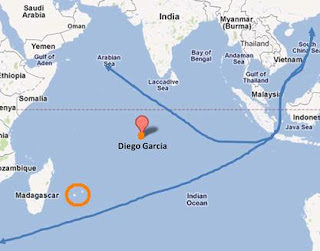 A mysterious piece of plane debris washed up on the French Indian Ocean island of La Reunion Wednesday, prompting some speculation it could be part of the missing Malaysia Airlines flight MH370.
