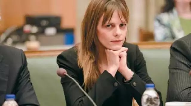 Οικονομικό Επιμελητήριο: κακόγουστη, προαποφασισμένη φάρσα οι ασφαλιστικές εισφορές - ολοκληρωτική εξόντωση των ελευθέρων επαγγελματιών Οικονομικό Επιμελητήριο: κακόγουστη, προαποφασισμένη φάρσα οι ασφαλιστικές εισφορές - ολοκληρωτική εξόντωση των ελευθέρων επαγγελματιών