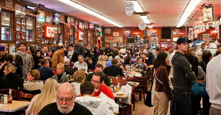 Cara Promosi Restoran Agar Konsumen Banyak Dan Terkenal