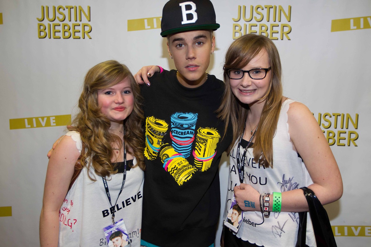 I am Fake Beliebers Justin Bieber At Birmingham Meet & Greet (Feb 27).