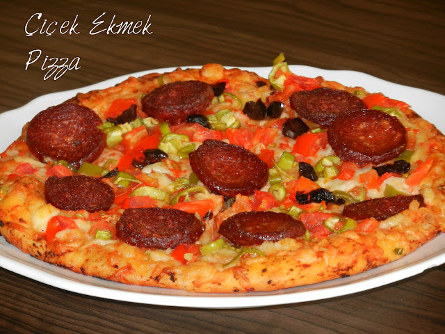 PİZZA ( KLASİK PİZZA, KARIŞIK PİZZA ) ÇİÇEK EKMEK