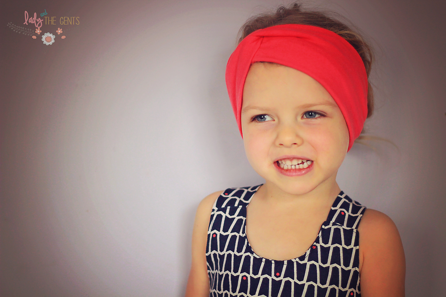 One Thimble Magazine Review {Issue 9} Lady and the gents