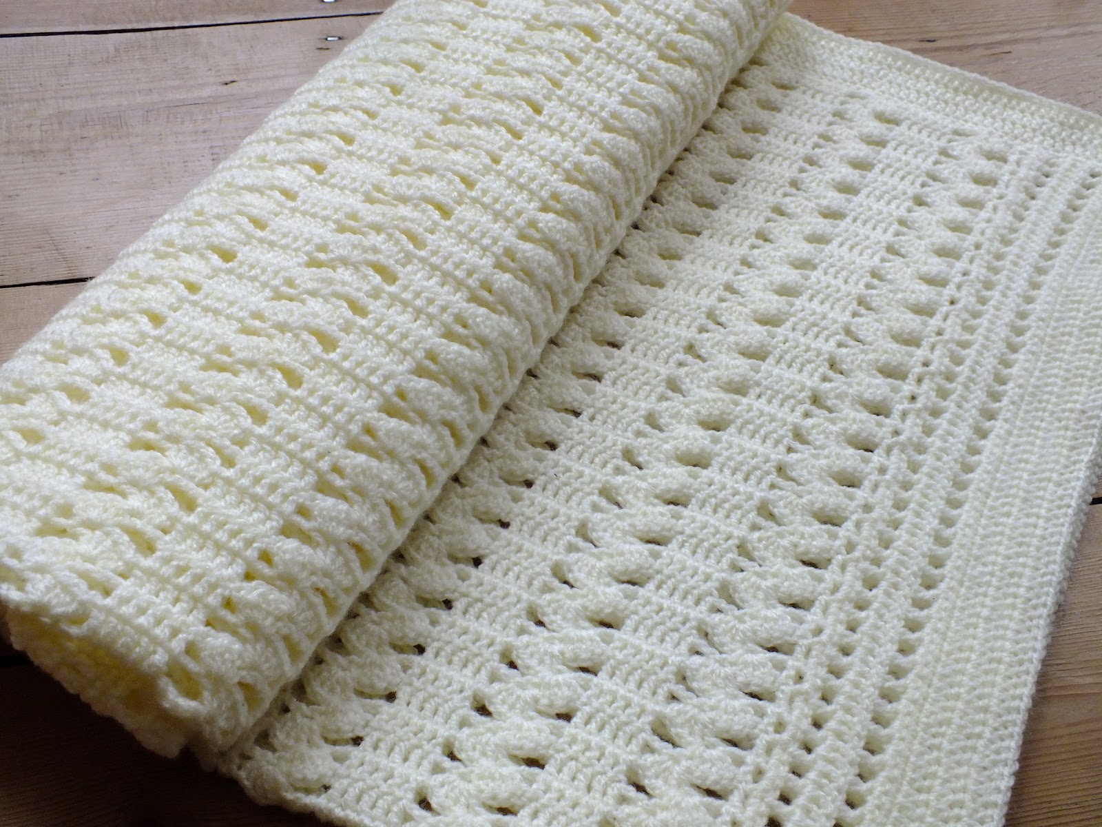 HanJanCrafts: Gentle ZigZag Baby Blanket: Shell Instructions