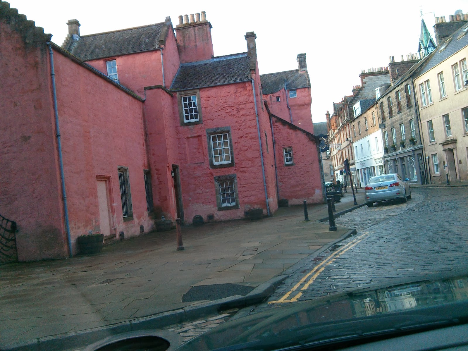 Woodland Holiday Cottage near Edinburgh Dunfermline Abbot House Heritage centre