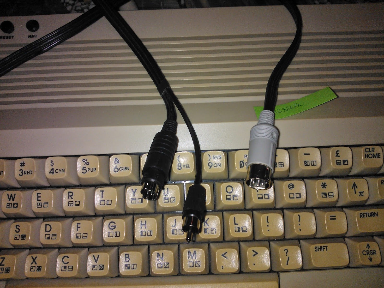 Cye's blog SVideo cable for Commodore 64 & Commodore 128