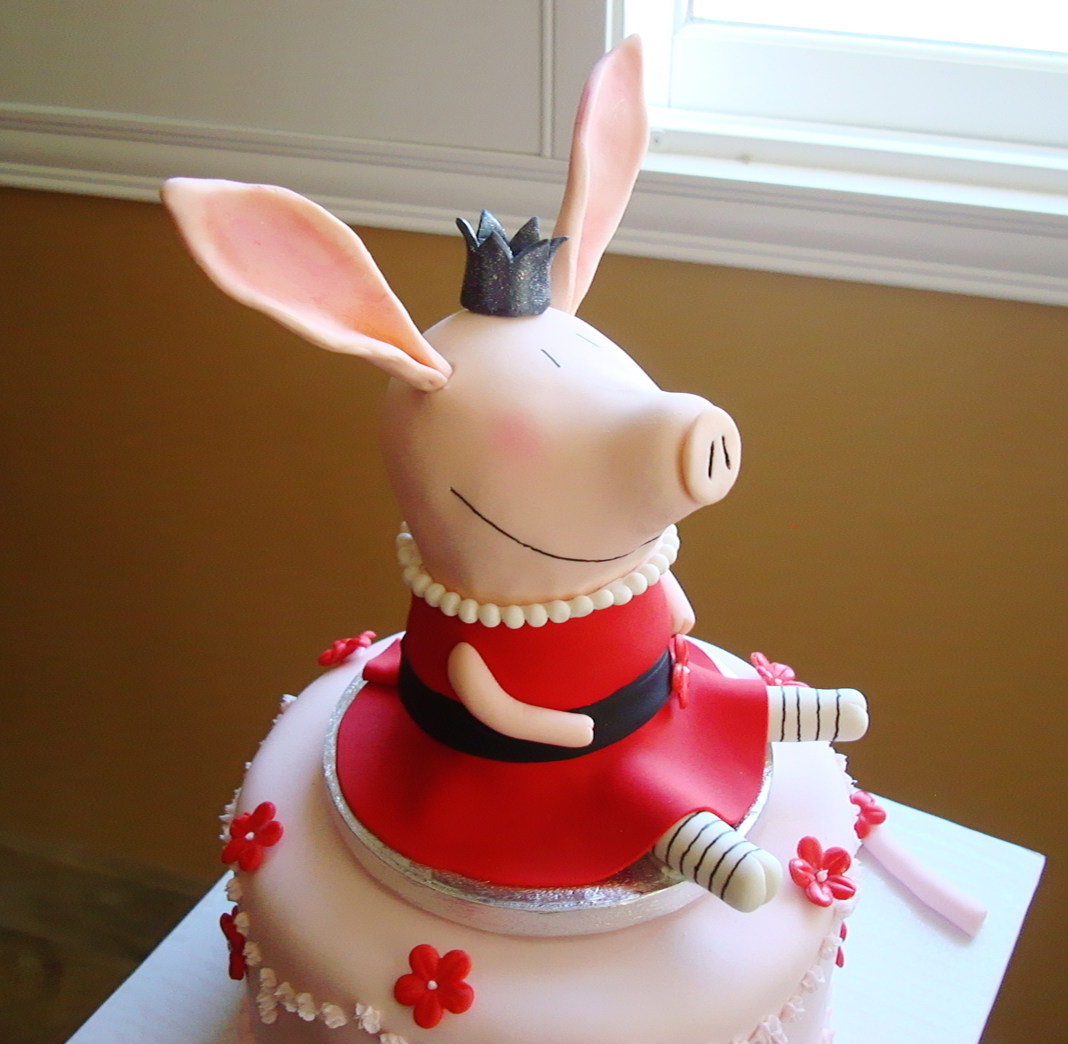 design minded Princess Olivia Cake + Dairy Free