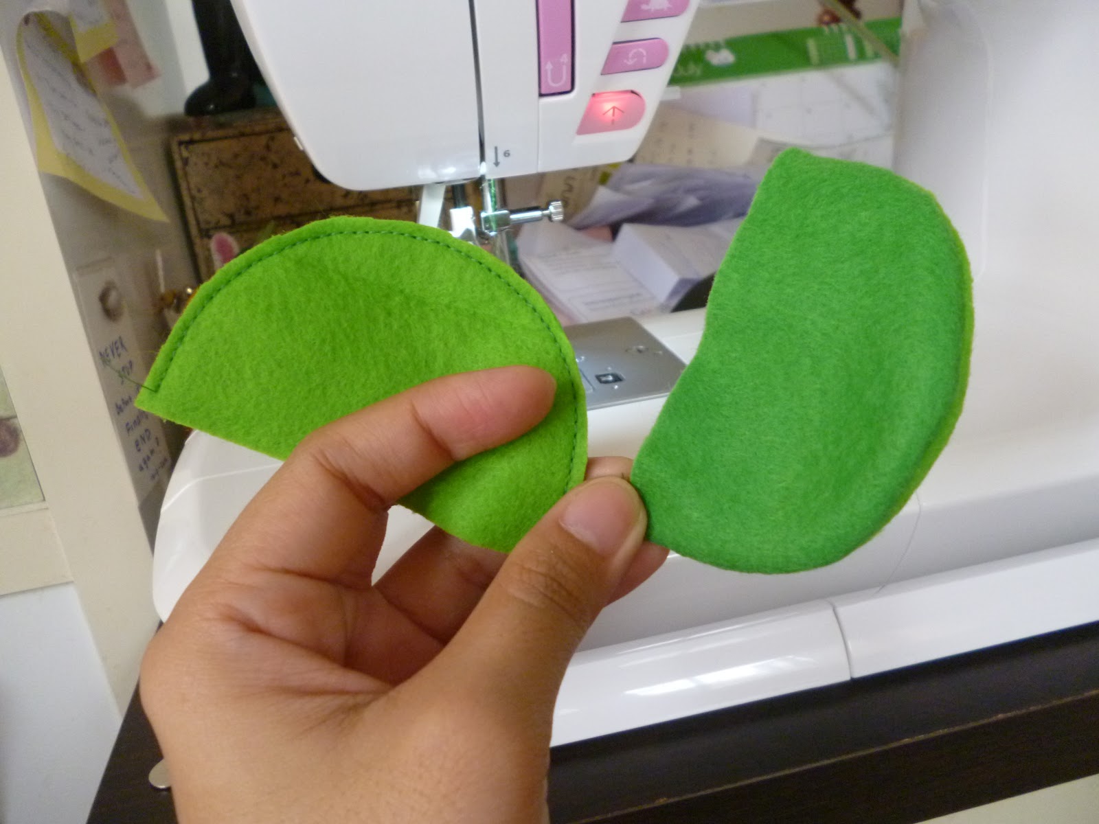 An apprentice housewife Cactus pin cushion&keeper Repurpose project