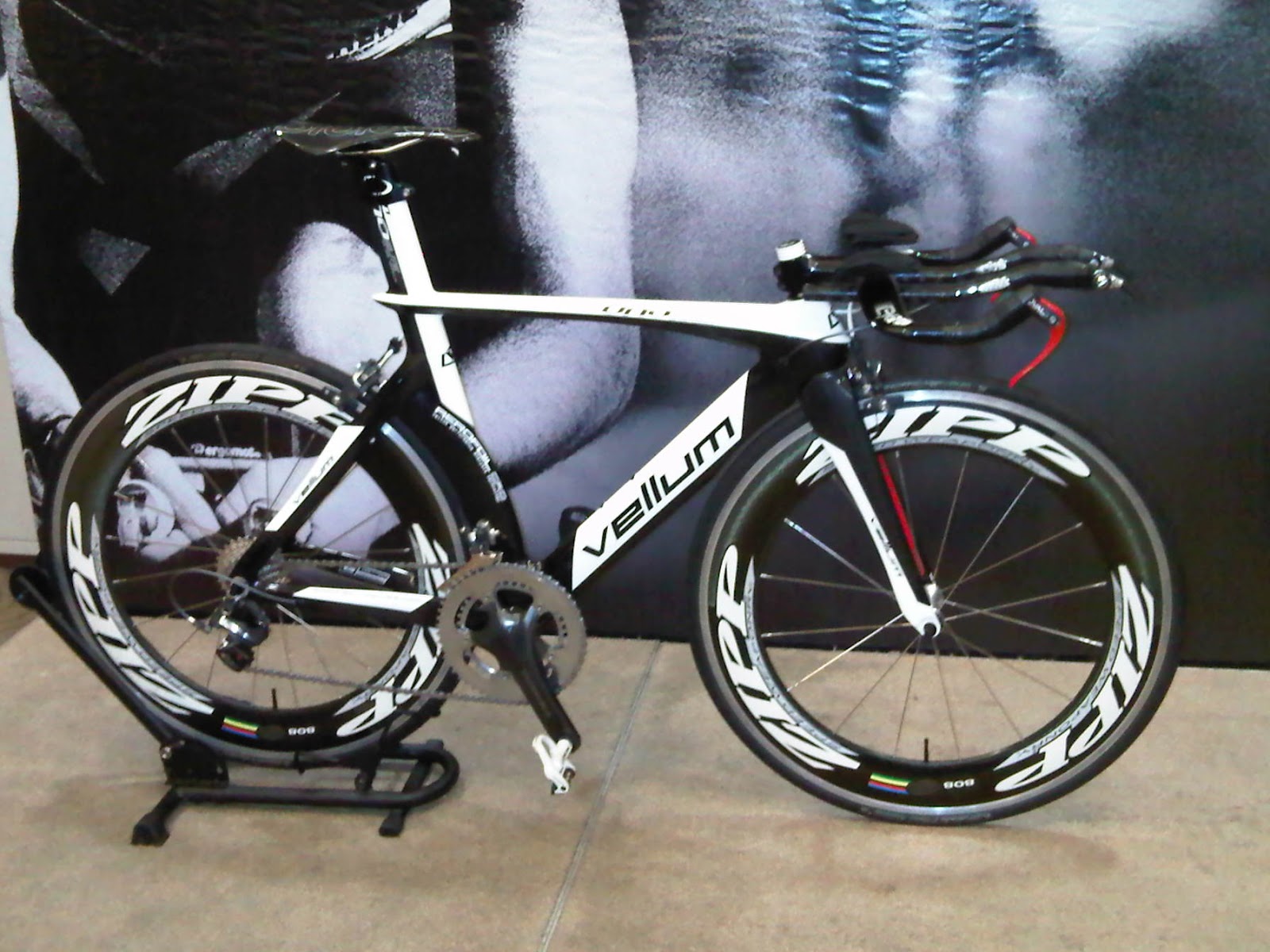 REEL RUNNING Vellum Cycles release the 2013 Uno Elite for Triathletes