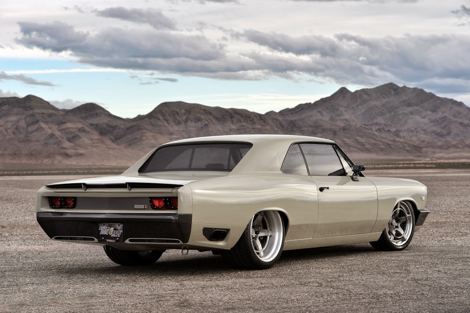 SEMA: Ringbrothers "Recoil" 1966 Chevelle ...