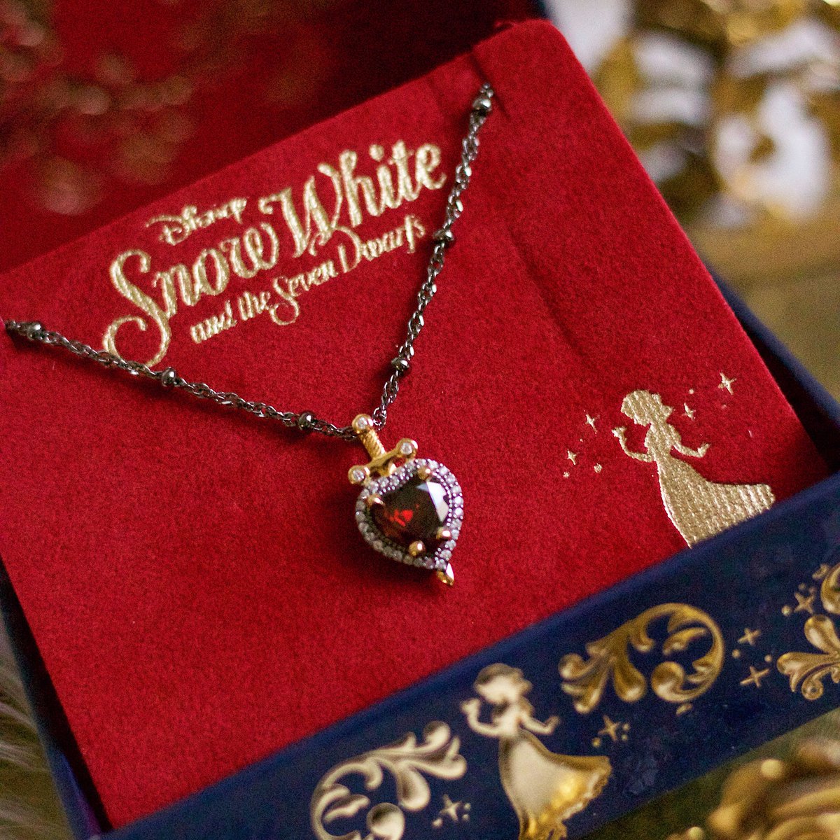 Picturing Disney Rock Love's Heart Stopping Disney Jewelry Collection