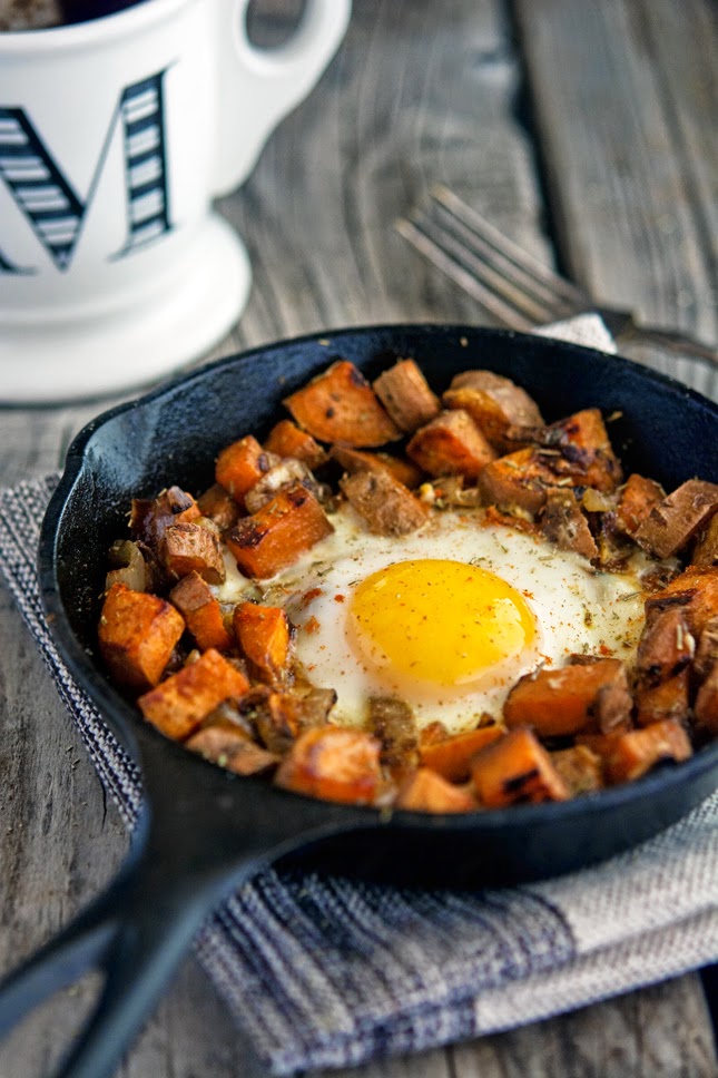 Sweet Potato and Caramelized Onion Hash with Baked Eggs Sweet Potato and Caramelized Onion Hash with Baked Eggs