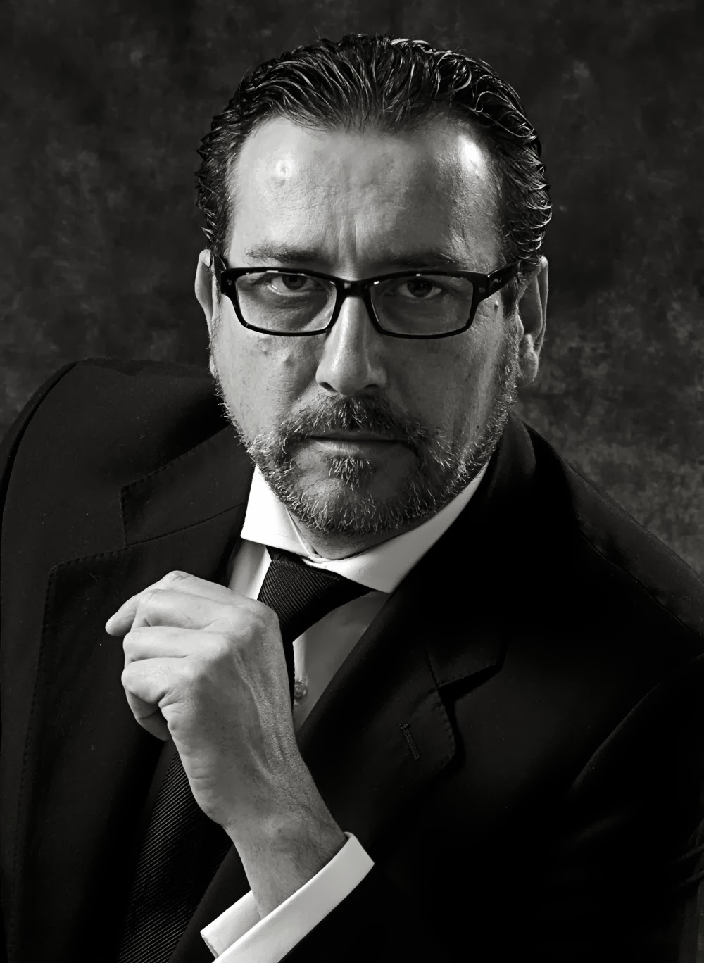 Hermandad de la Sagrada Mortaja Martín Gómez Moreno nombrado capataz