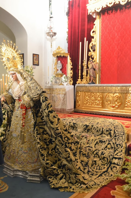 Nuestra Señora de la Esperanza - Triana - Sevilla Nuestra Señora de la Esperanza - Triana - Sevilla