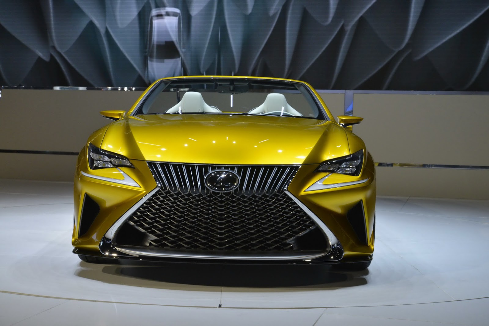 Lexus LF C Concept 1