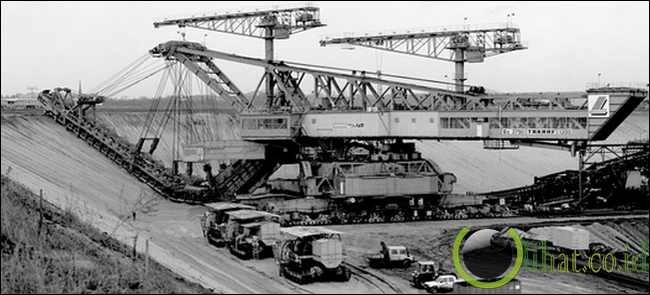 Overburden Conveyor Bridge F60: Mesin Terbesar yang dapat Bergerak Bebas Overburden Conveyor Bridge F60: Mesin Terbesar yang dapat Bergerak Bebas