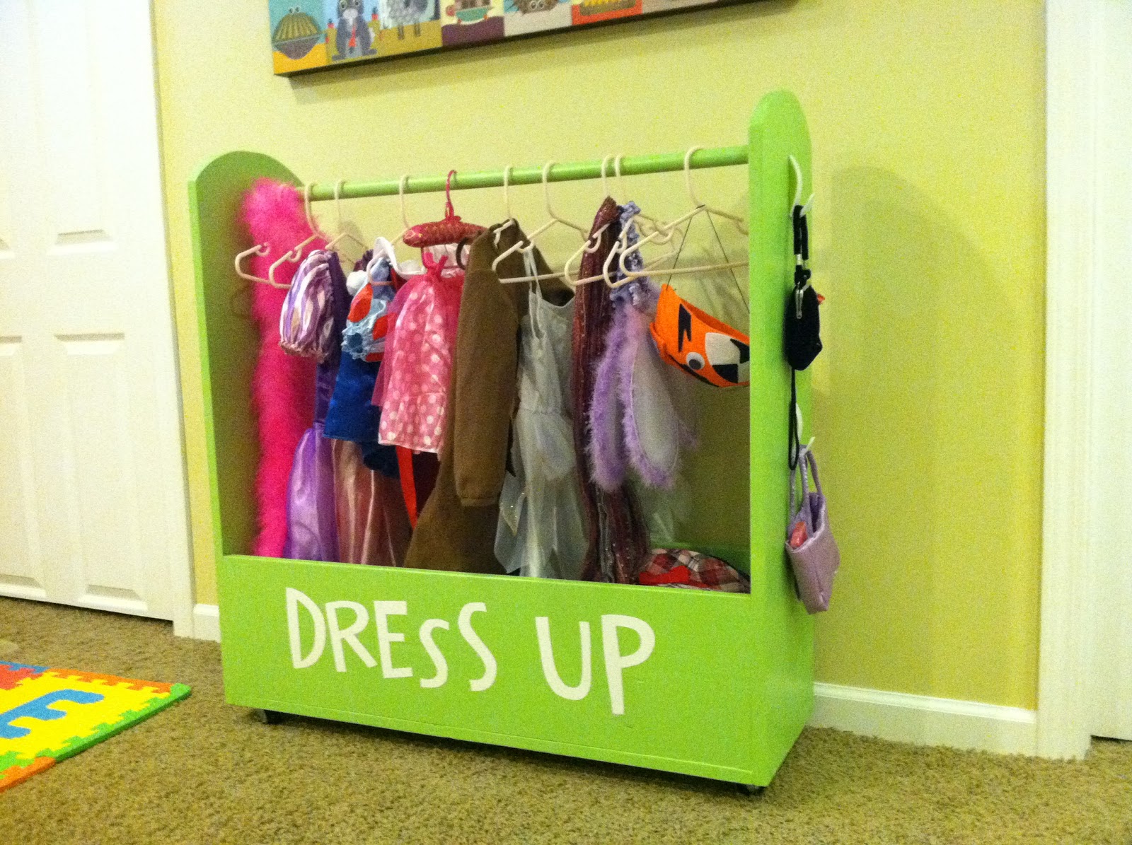 Keith Allen Designs Dress Up Station