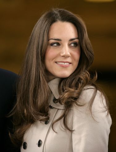 Nov 16 2011 New Report Claims Britain's Kate Middleton who captivated