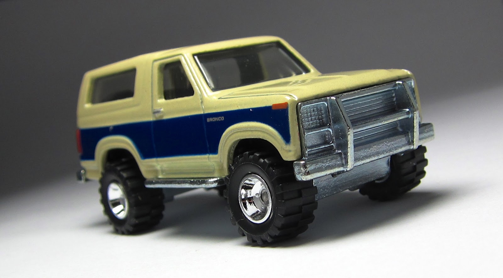 hot wheels ford bronco 4x4