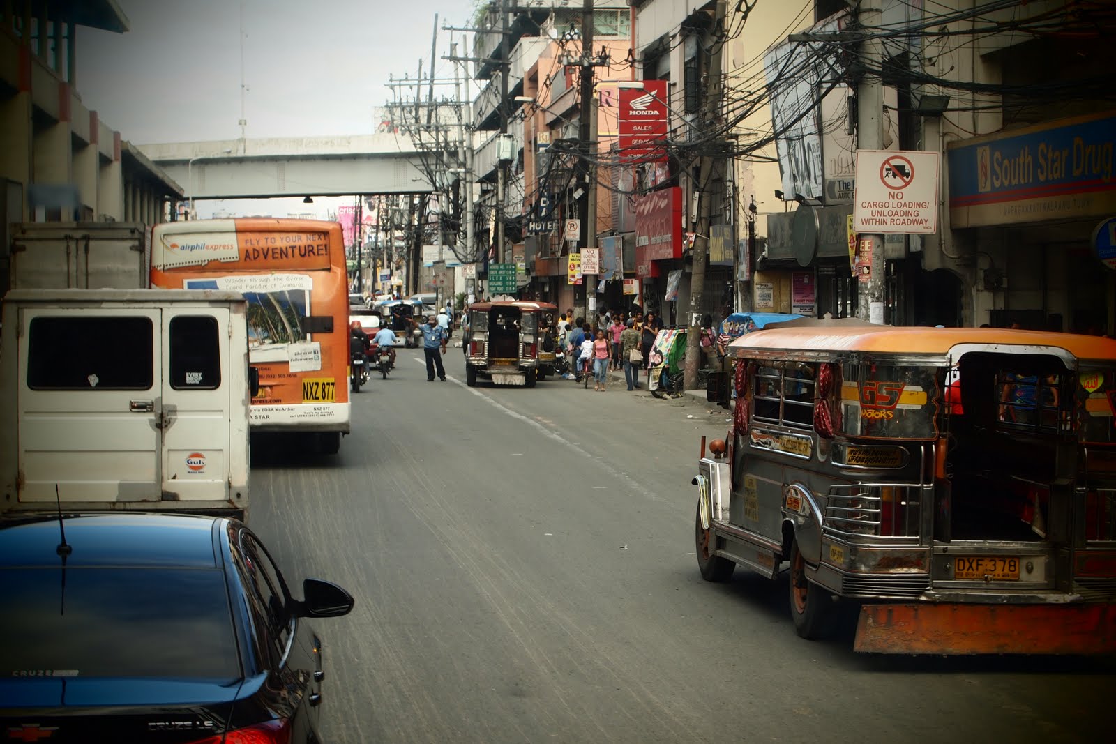 Ronckytonk: Manila streets
