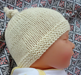 lovefibres: Tegan - Baby Hat with Top Knot Pattern