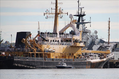 Fecha de estreno e Imágenes de "World War Z" 4