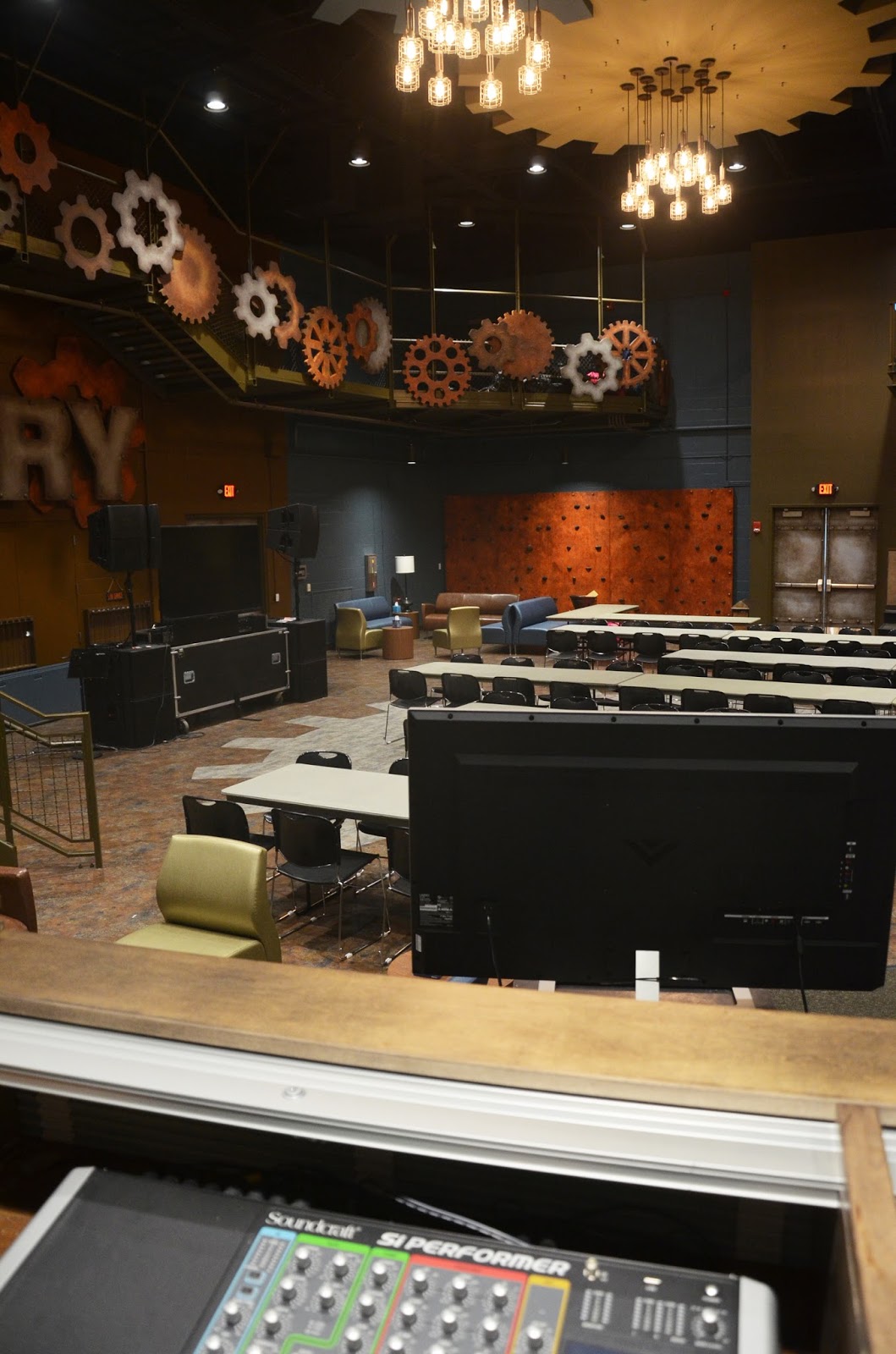 P.J. Hoerr, Inc. Eastview Christian Church Remodel The Foundry