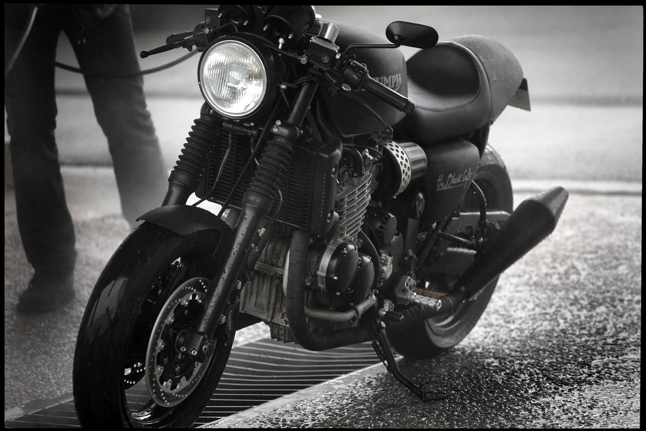 black cafe triumph adventurer black cafe return of the cafe racers black cafe triumph adventurer black cafe return of the cafe racers