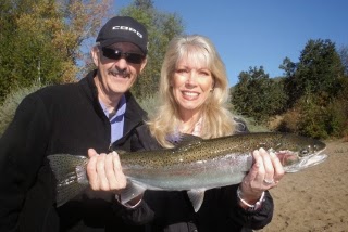 Rogue-river-fishing
