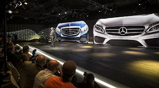 Dr. Dieter Zetsche, Vorstandsvorsitzender der Daimler AG und Leiter Mercedes-Benz Cars, bei der Weltpremiere der neuen C-Klasse in Detroit.