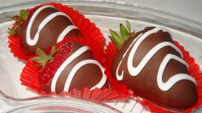 FRESCAS-ENVUELTAS-EN-CHOCOLATE RECETAS-DE-COCINA-TODAS-LAS-RECETAS