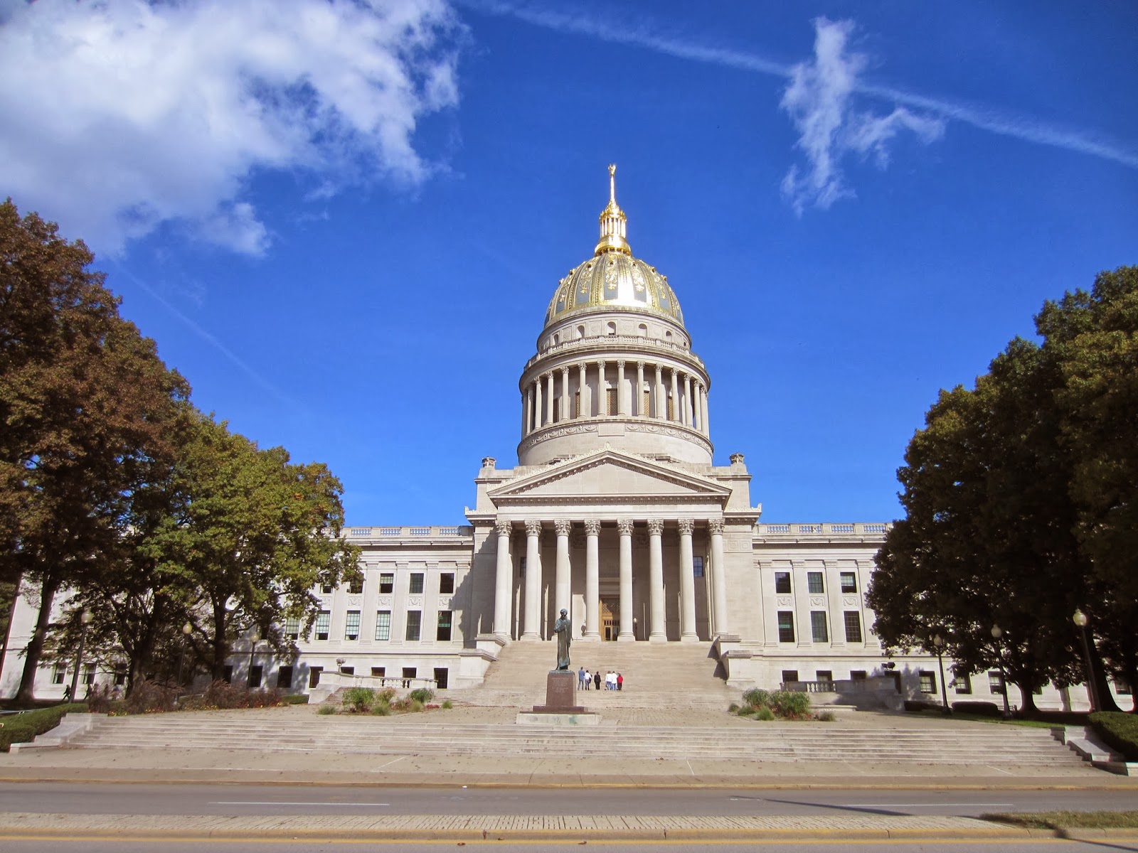 Magie Biene Metallleitung capital of west virginia Skifahren Furche Sieg