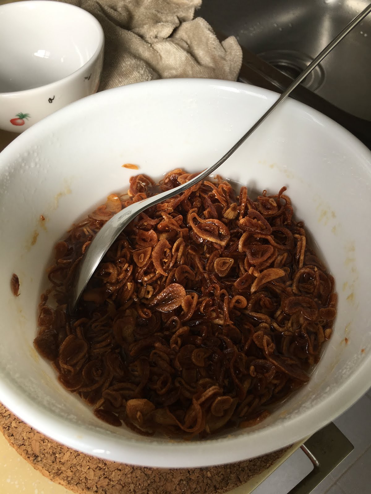 The Lazy Cook Fried Shallots using Microwave