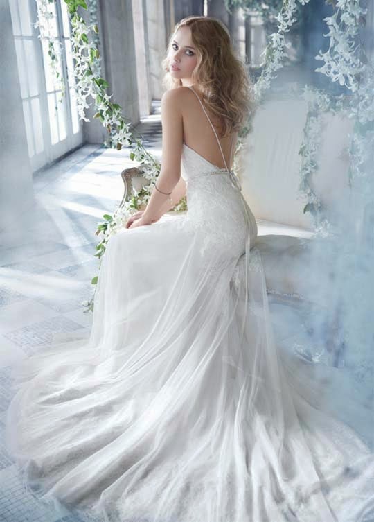 Wedding-Dresses-Spring-2014-Collection-Alvina-Valenta
