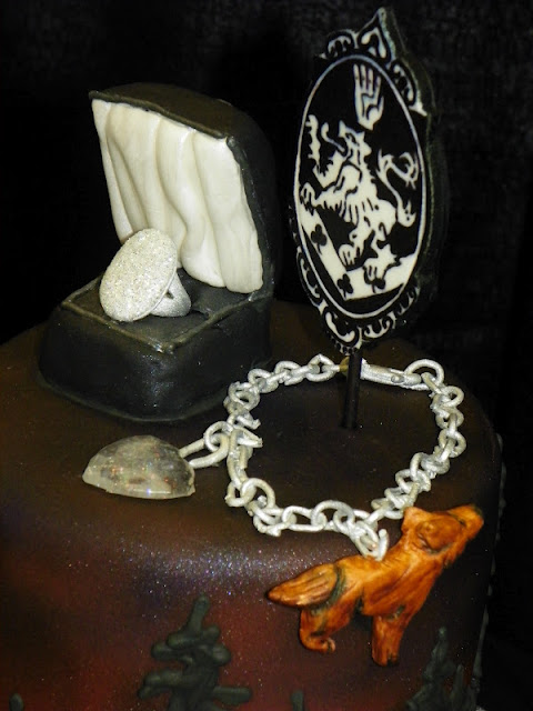 Plumeria Cake Studio: "Twilight" Saga Showpiece Cake