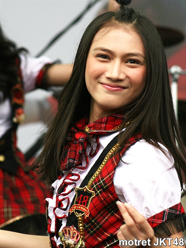 melody adalah member jkt48 yang saya idolakan selain nabila jkt48