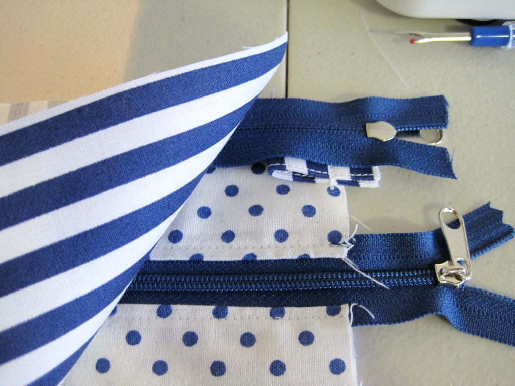 Sweet Bee Buzzings Zip Along Double Zip Wristlet