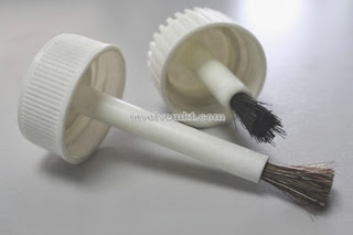 applicator cap brushes. applicator brush with cap