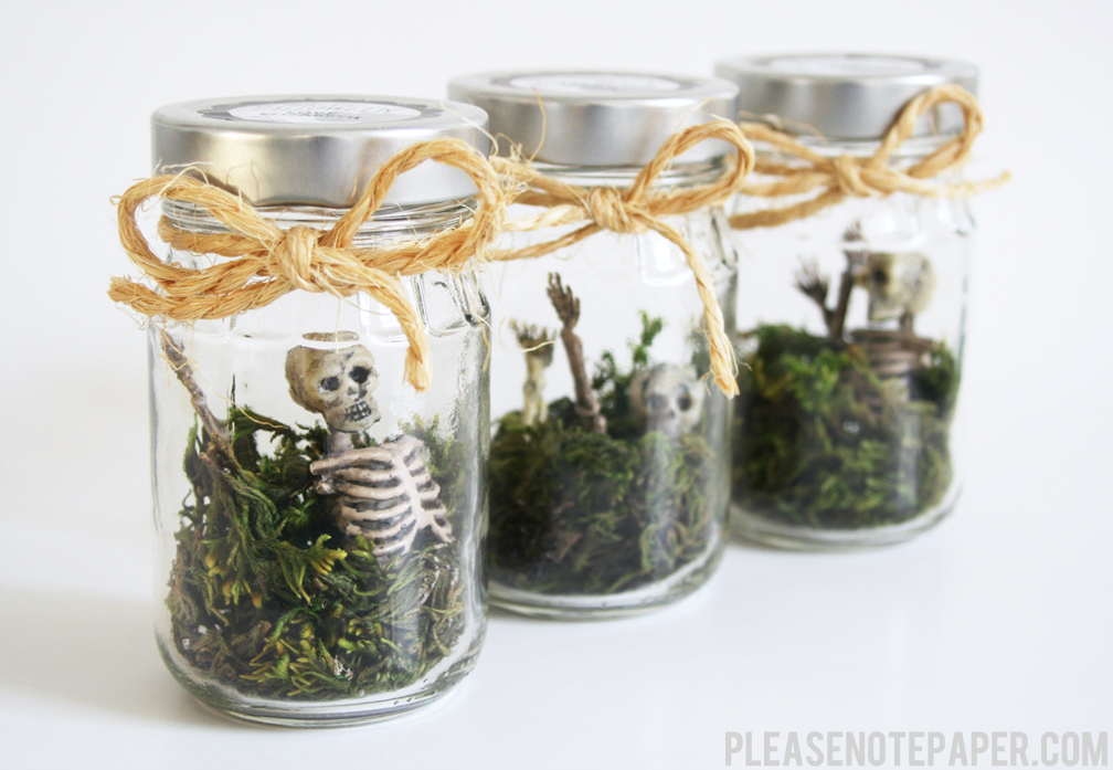 please note diy halloween party favors