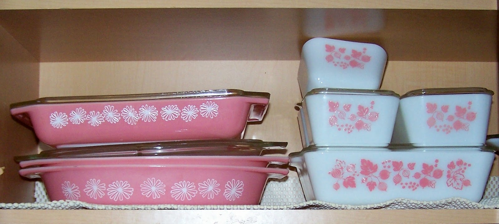 Tea Cottage Pretties PINK GOOSEBERRY (CINDERELLA) PYREX
