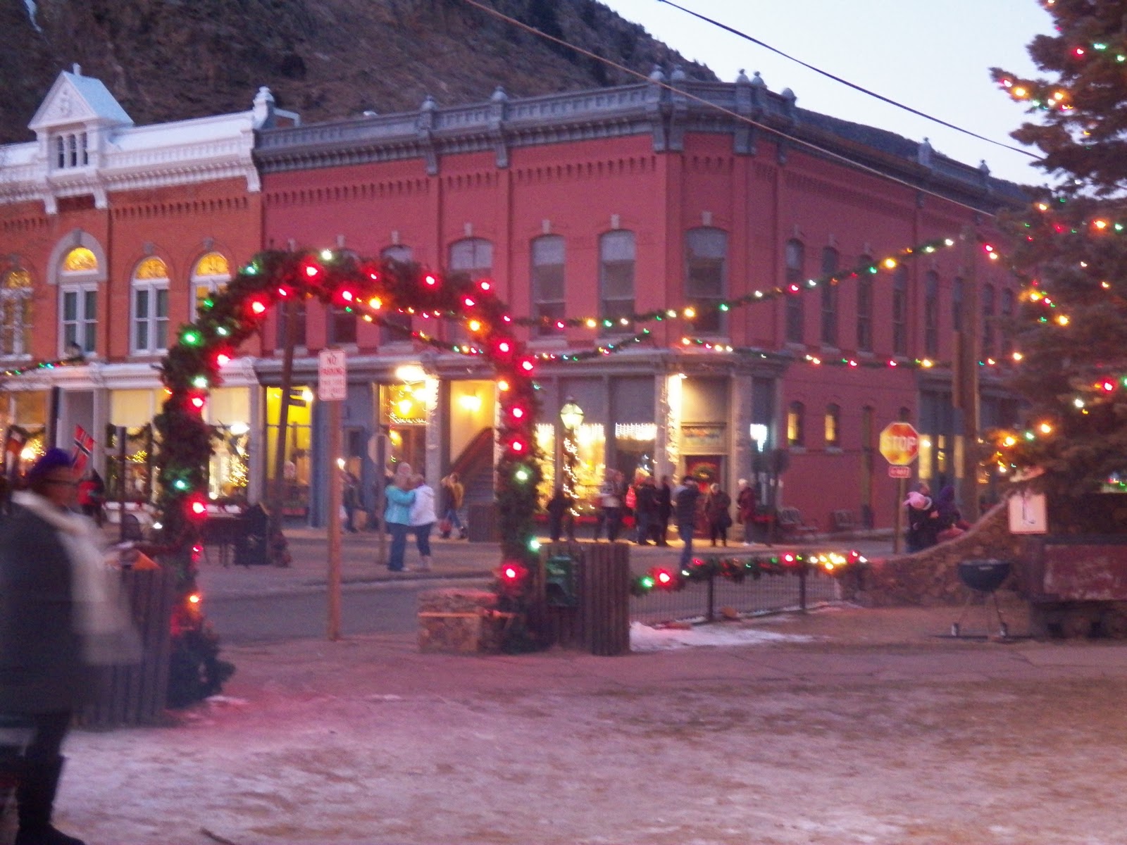 The* Enchanted* Doodler by Amy Beeler Christmas Market