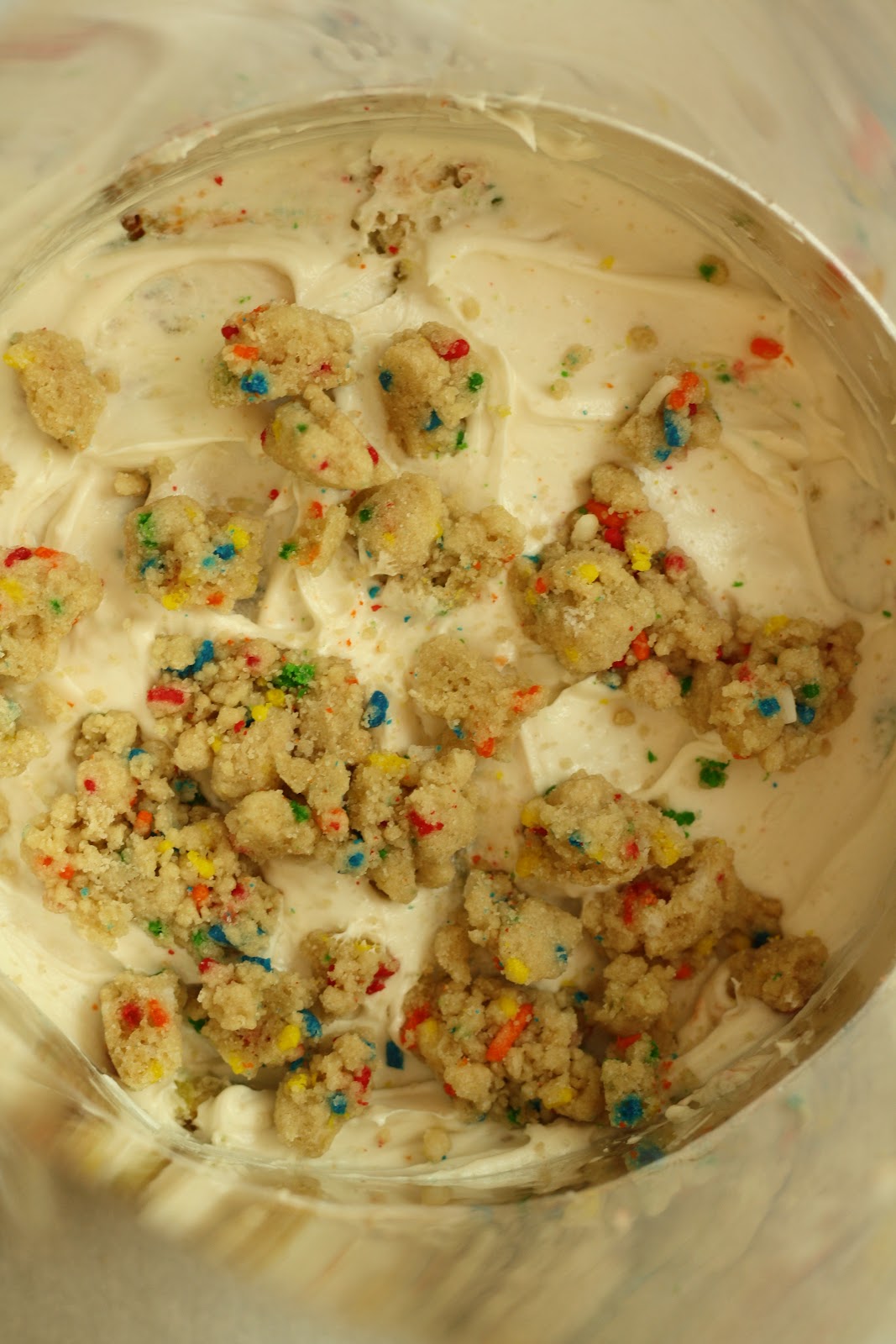 Funfetti Birthday Layer Cake from Momofuku Milk Bar hummingbird high