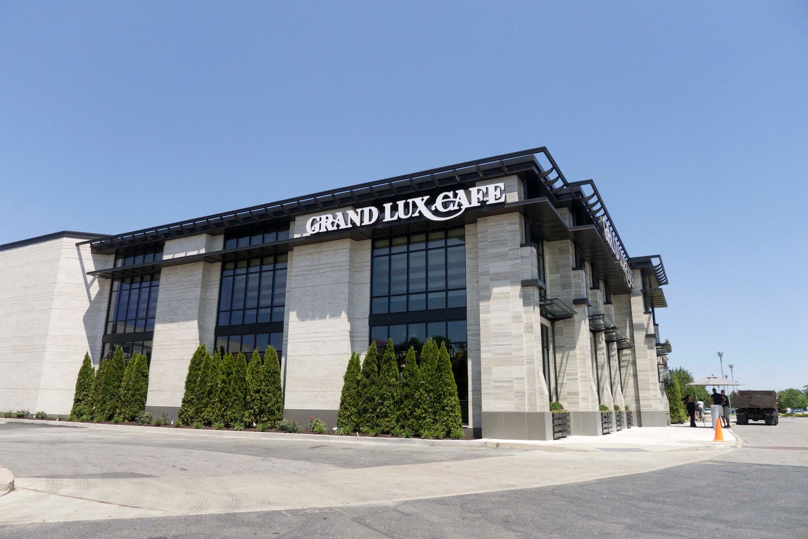 Philly Phoodie Grand Lux Cafe