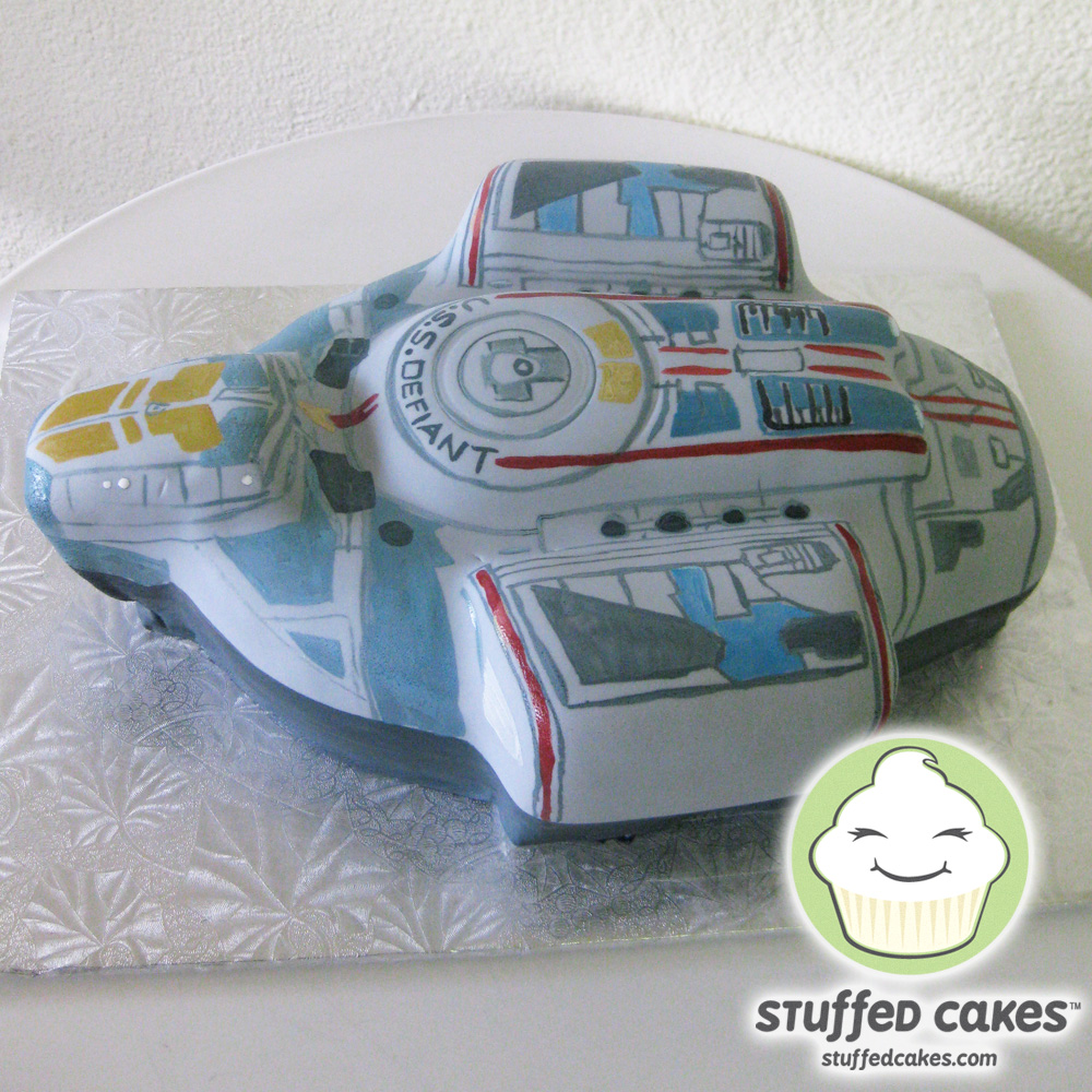 StarTrekUSSDefiantCake-Side.jpg